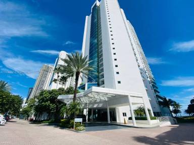 Main picture of Oceania Ii Condo