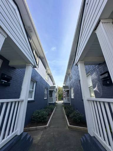 Main picture of 9631 Salem St