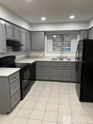 Main picture of 3661 Youpon St