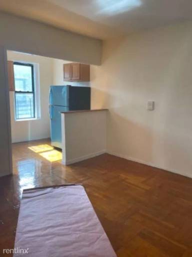 Main picture of 2840 Bailey Ave