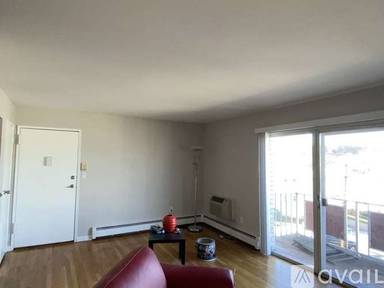 Main picture of 364 Hoover Ave