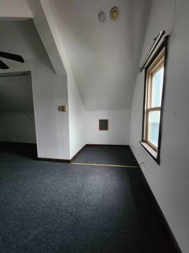 Main picture of 14012 Glendale Ave