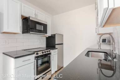 Main picture of 139 E Clifton Ave