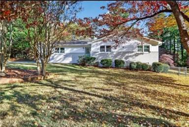 Main picture of 170 Shiloh Run NW
