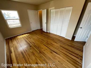 Main picture of 213 W Illinois Ave