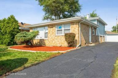 Main picture of 16023 Vine Ave