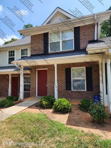 Main picture of 627 Bear Dr
