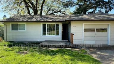 Main picture of 1020 Pioneer St