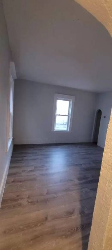 Main picture of 331 Grove St