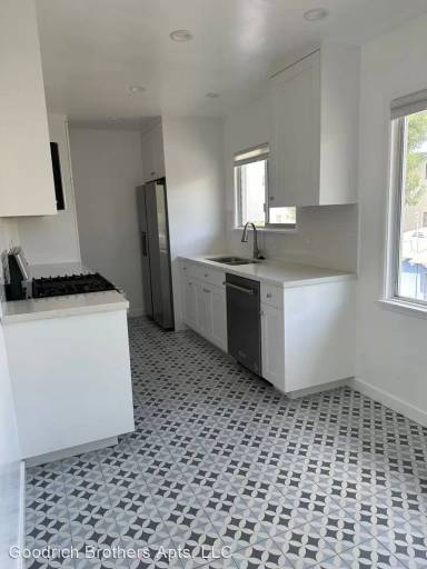 Main picture of 1727 Scott Rd