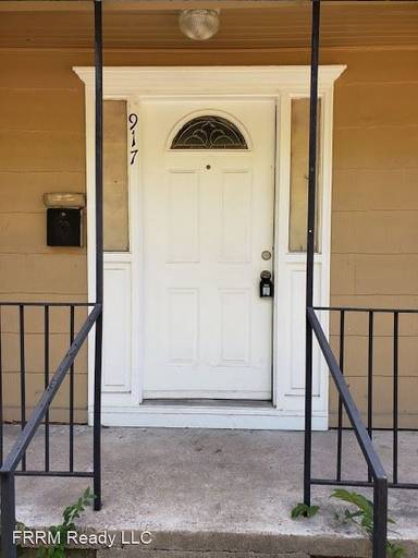 Main picture of 913 N Fitzhugh Ave