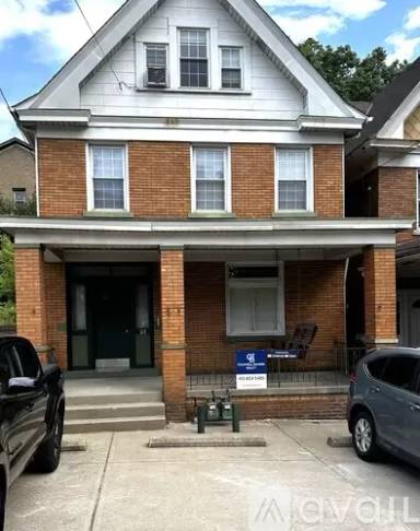 Main picture of 113 Merrimac St
