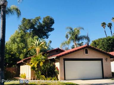 Main picture of 1213 Entrada Gln