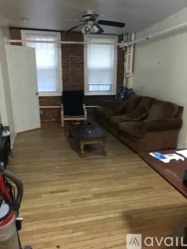 Main picture of 447 Park Dr