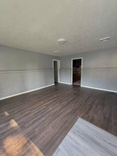 Main picture of 1116 E Gerhart St