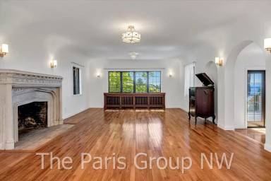 Main picture of 1805 NW Blue Ridge Dr
