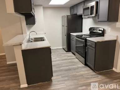 Main picture of Hidden Oaks Apartments