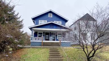 Main picture of 1158 S State Ave