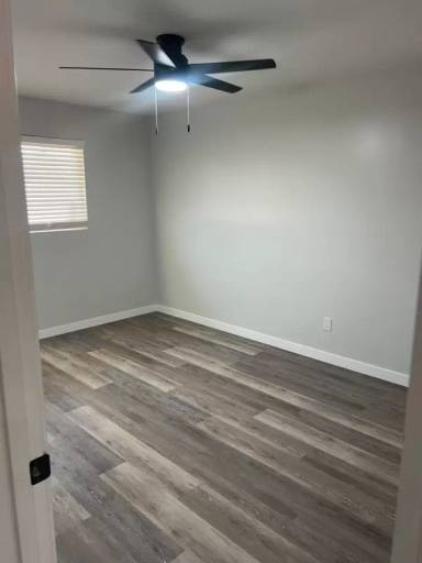 Main picture of 3917 E Earll Dr