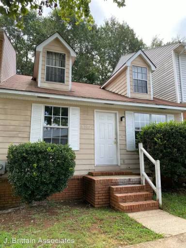 Main picture of 5809 Woodgate Cir