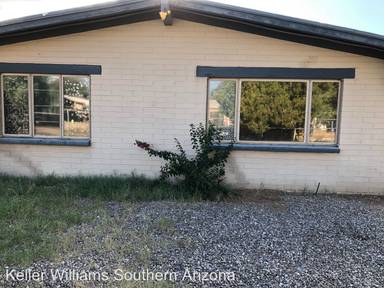 Main picture of 2645 N Winstel Blvd