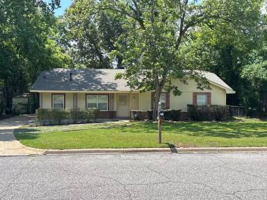 Main picture of 408 Glade Park Dr