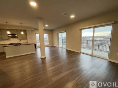 Main picture of 1250 E 17th Ave