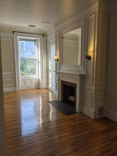Main picture of 267 Commonwealth Ave