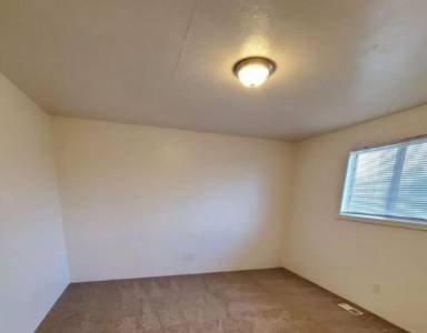 Main picture of 1267 SE Holman Ave