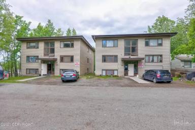 Main picture of 1509 W 45th Ave