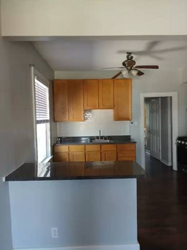 Main picture of 7118 Glades Ave