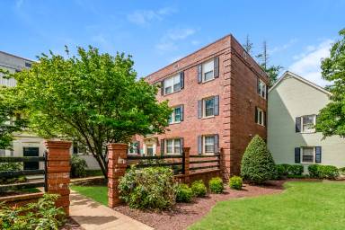 Main picture of 3709 Alabama Ave SE