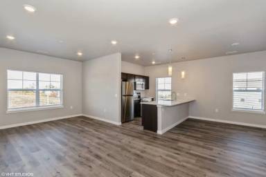 Main picture of 142 Clark Dr SW