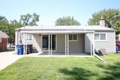 Main picture of 33043 Creston St