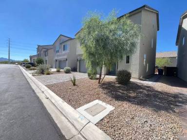 Main picture of 5888 Becklow Gardens Ave