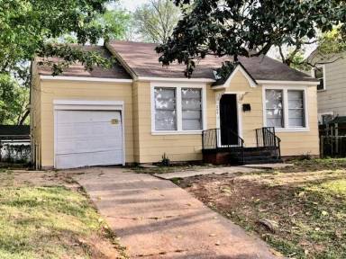 Main picture of 204 Boulevard St