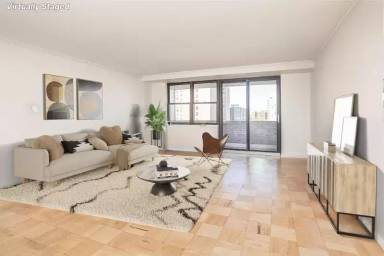 Main picture of Hawthorne Place Condominium