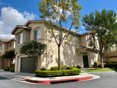 Main picture of 1040 Victoria Way