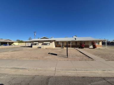 Main picture of 635 N Drew St W