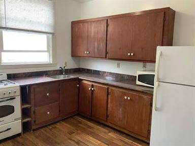 Main picture of 222 Webster St
