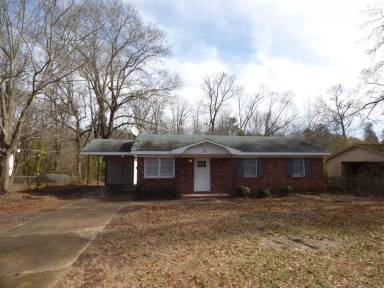 Main picture of 937 Louise Cir