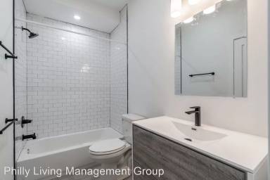 Main picture of 3428 Henry Ave