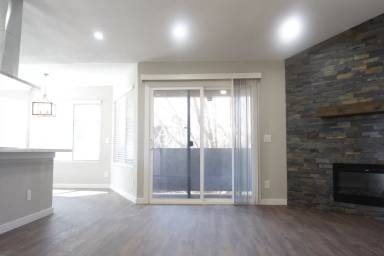 Main picture of 5694 S Wood Crest Dr