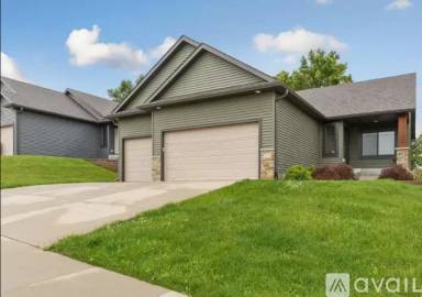Main picture of 1253 Turnberry Dr SE