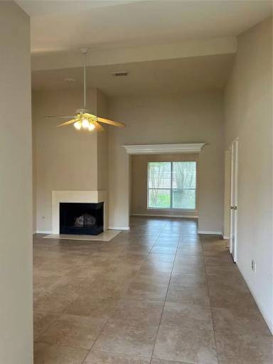 Main picture of 2306 Old Oak Ln