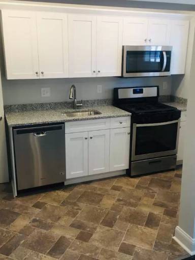 Main picture of 1710 Pin Oak Rd