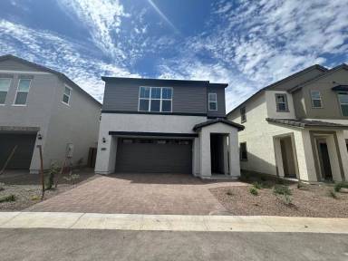 Main picture of 2451 W Maximo Way