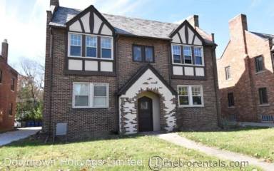 Main picture of 3235 Indianola Ave