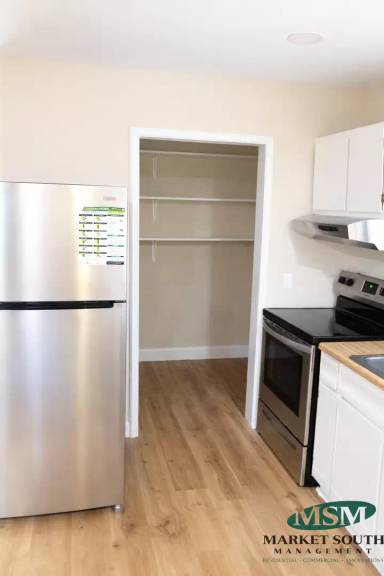Main picture of 11 Montclair Blvd