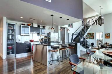 Main picture of 55 W 12th Ave